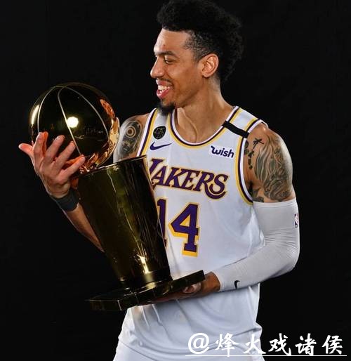 37岁三冠后卫正式宣布退役 结束15年NBA生涯 37岁三冠后卫正式宣布退役 结束15年NBA生涯
