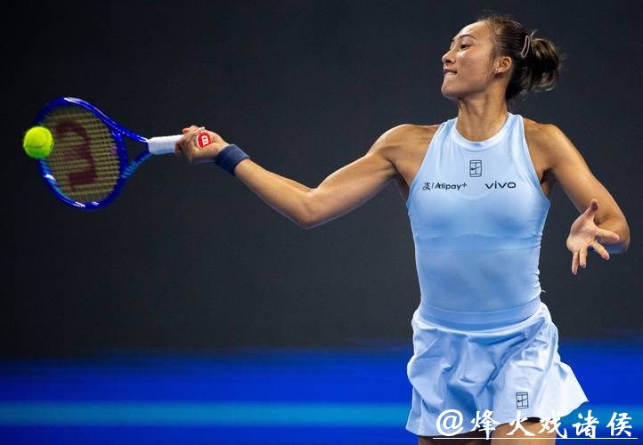 郑钦文:中网时手肘仍无法完全伸直 郑钦文:中网时手肘仍无法完全伸直